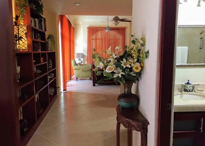 Casa Beard, Spacious With High Speed Wifi & Pool. * Playa del Carmen