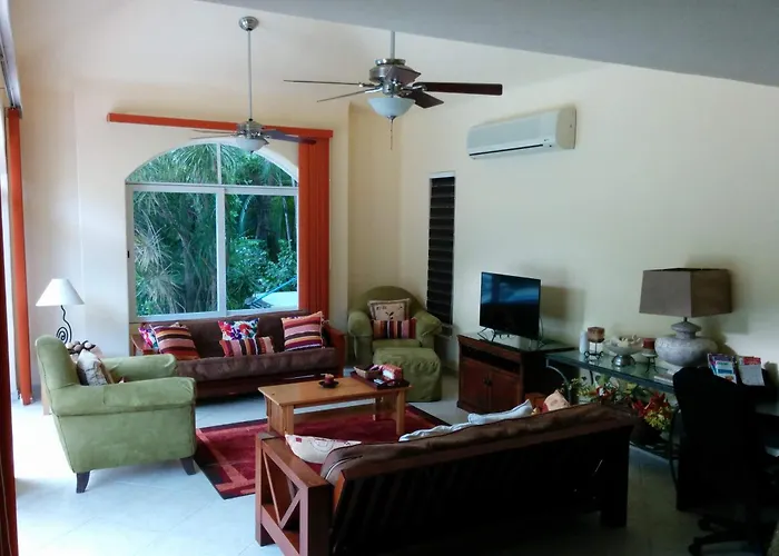 Casa Beard, Spacious With High Speed Wifi & Pool. * Playa del Carmen