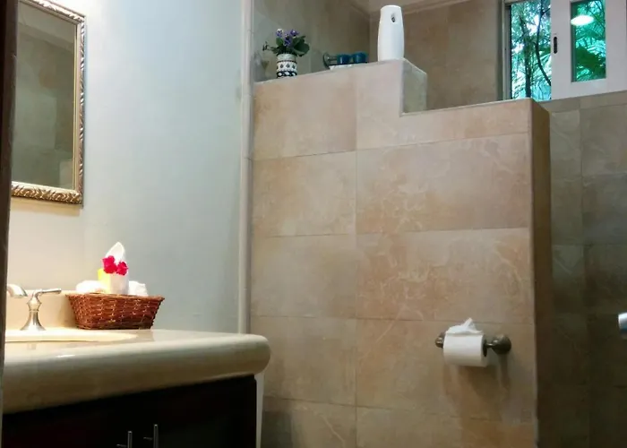 Hébergement de vacances Casa Beard, Spacious With High Speed Wifi & Pool. *